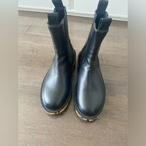 Versace leather ankle boots size 32